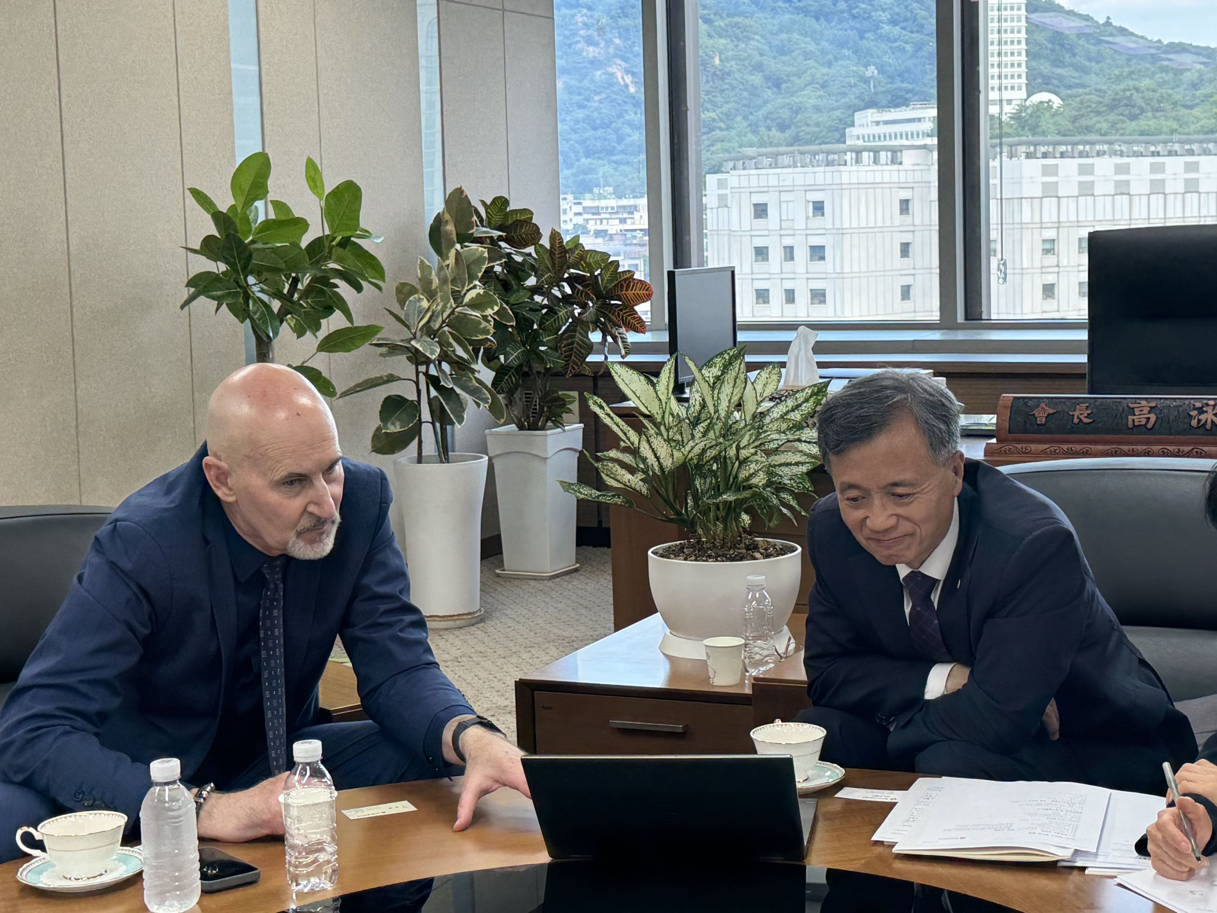 고영철 신협중앙회장, WOCCU 사무총장과 면담… 국제 신협운동 내 한국 신협 역할 확대 논의